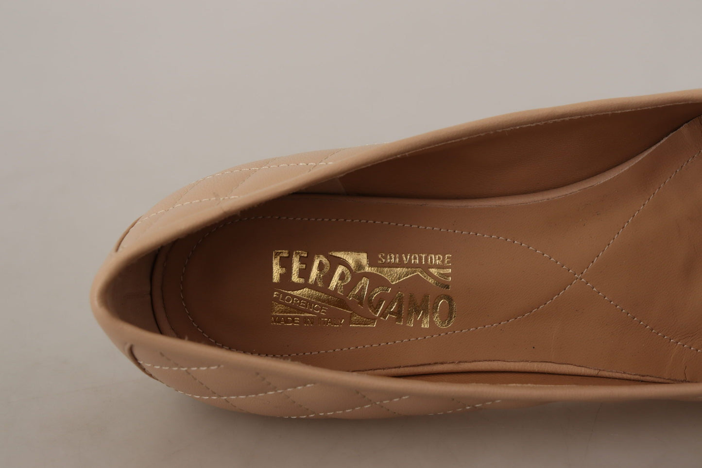 Salvatore Ferragamo Elegant Quilted Leather Flats - Chic Dual-Tone Design $1190.00 Salvatore Ferragamo Luzworld