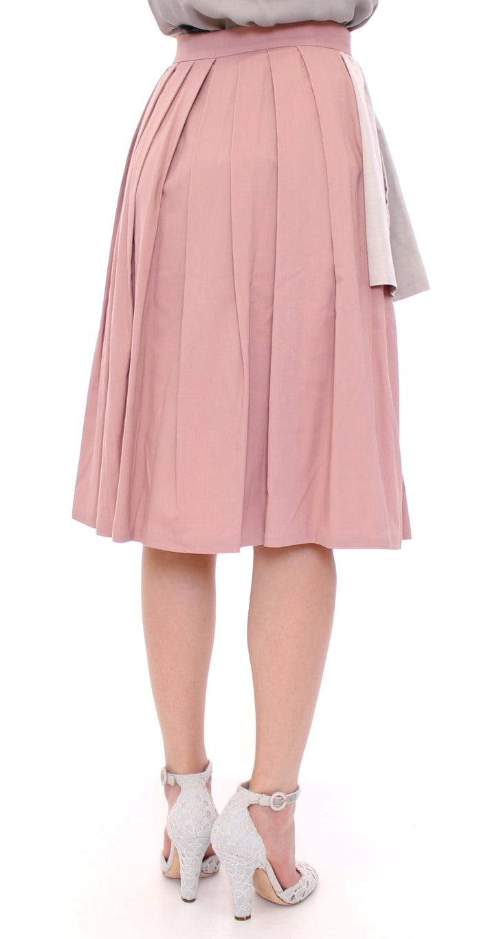 Comeforbreakfast Pink Gray Knee-Length Pleated Skirt $672.00 Comeforbreakfast Luzworld