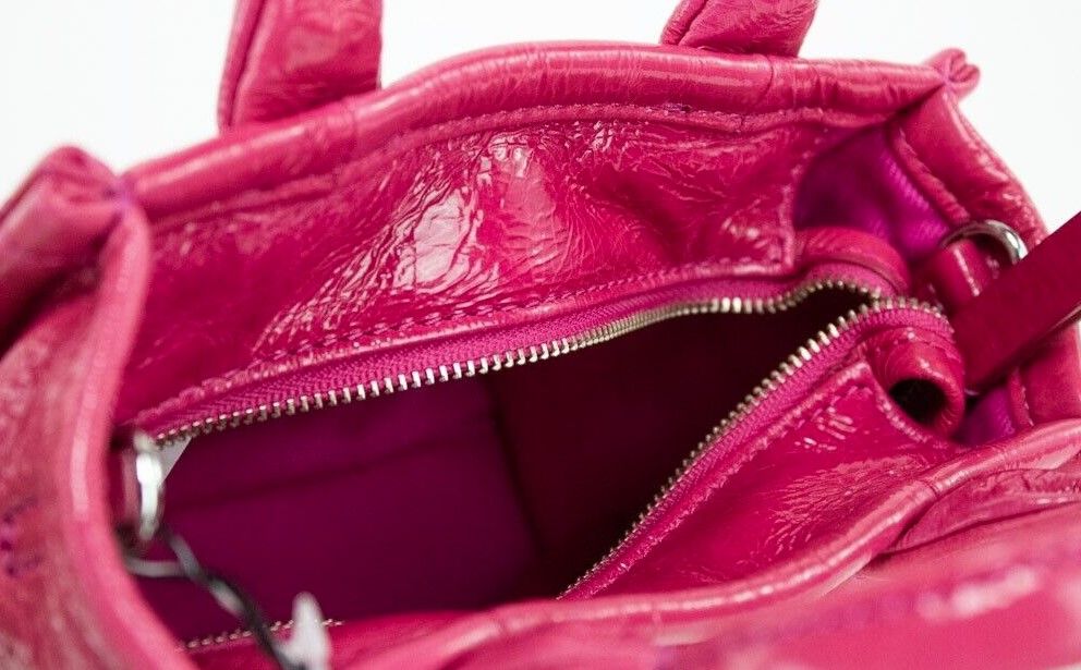 Marc Jacobs The Shiny Crinkle Micro Tote Magenta Leather Crossbody Bag Handbag $629.00 Marc Jacobs Luzworld