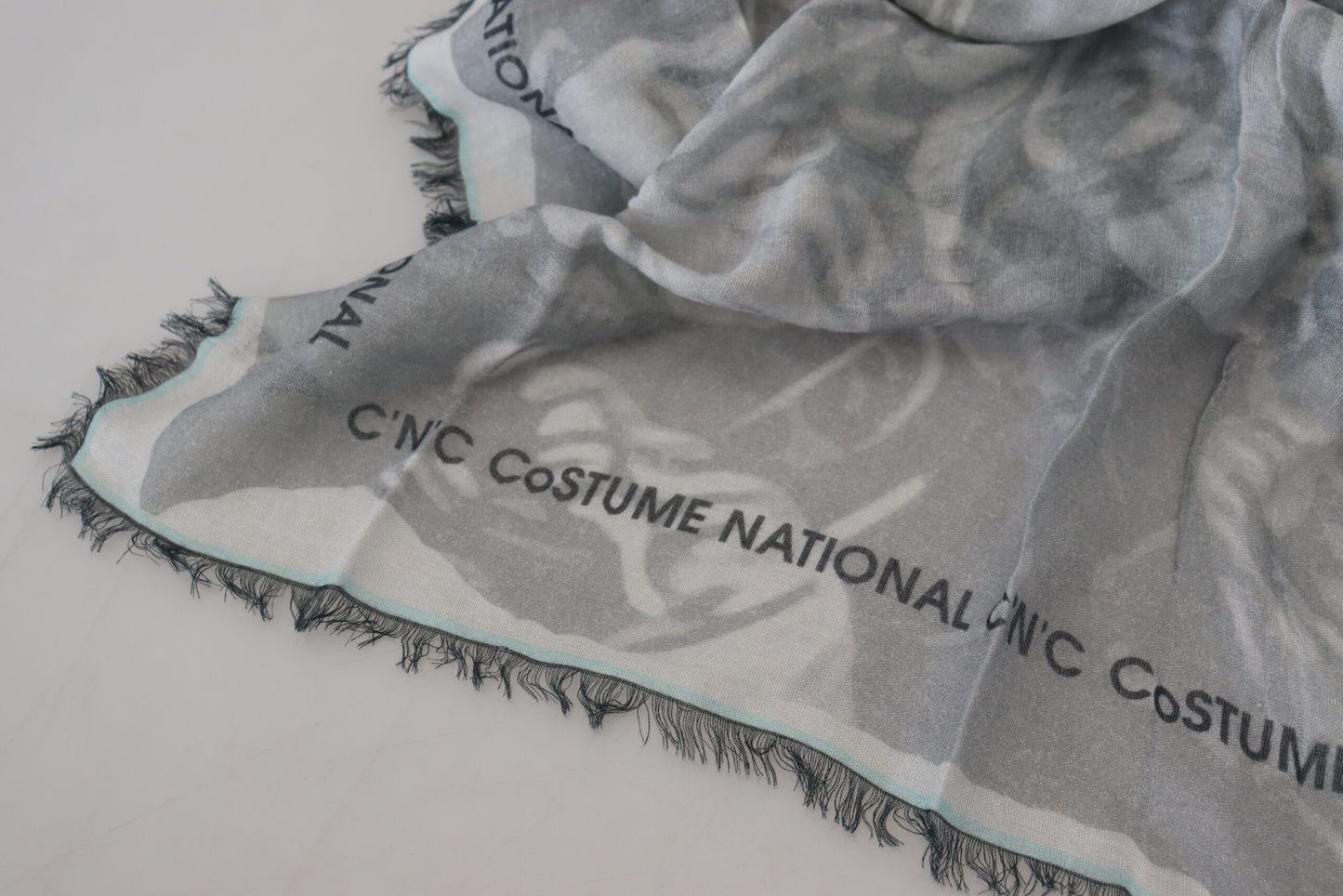 Costume National Gray Print Shawl Foulard Fringes Scarf $227.00 Costume National Luzworld