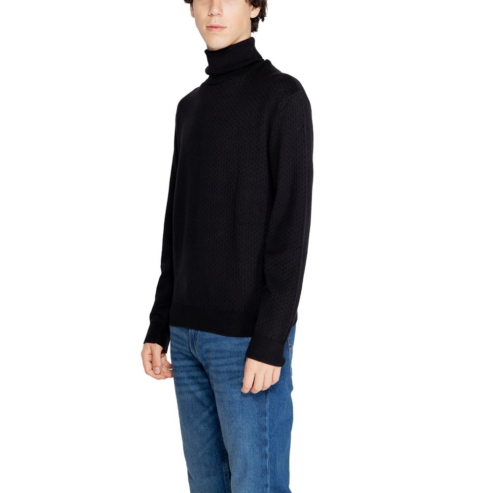 Armani Exchange Black Cotton Turtleneck $243.00 Armani Exchange Luzworld
