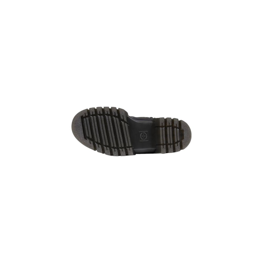 Dr. Martens Black Leather Boot $671.00 Dr. Martens Luzworld