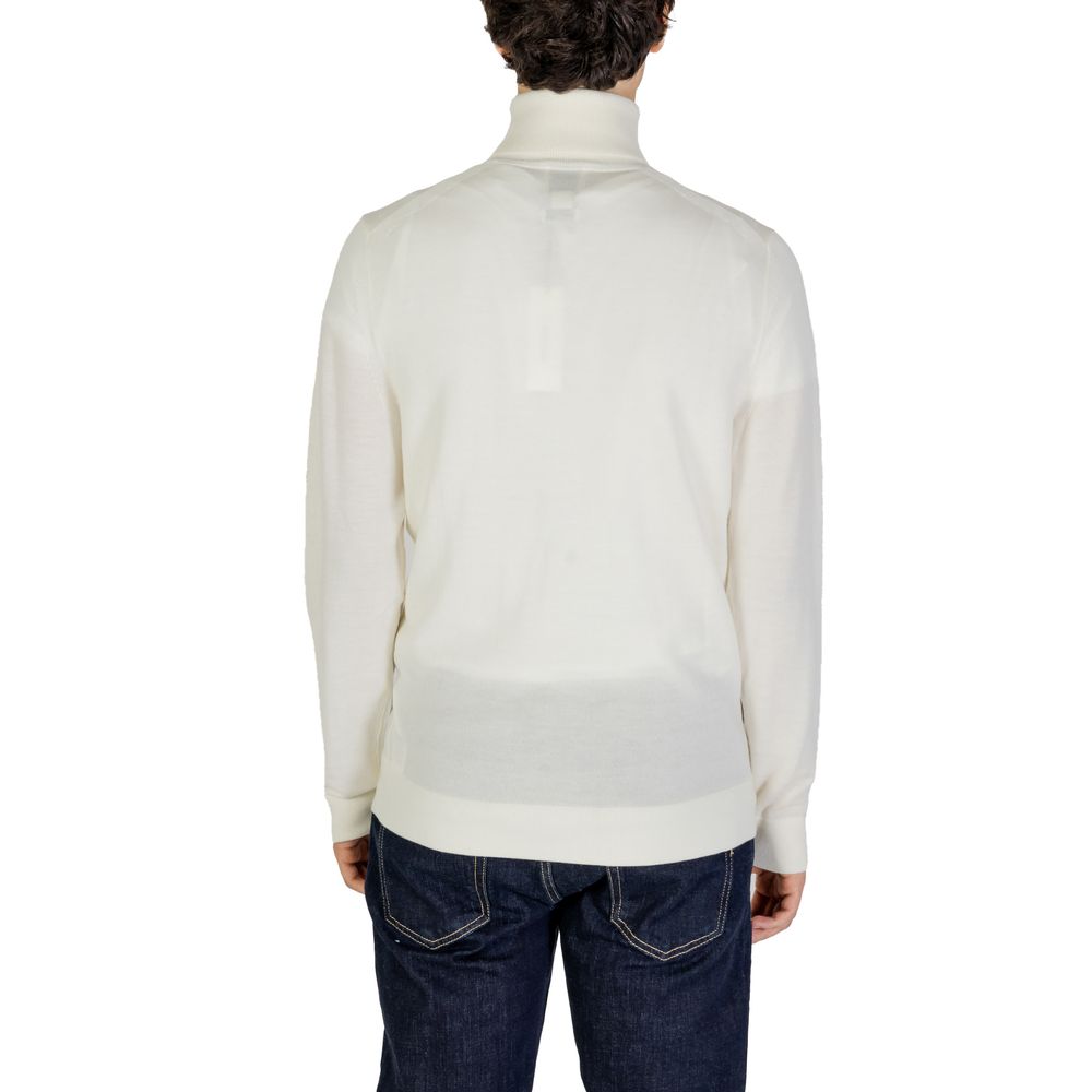Calvin Klein Jeans Cream Wool Turtleneck $251.00 Calvin Klein Jeans Luzworld