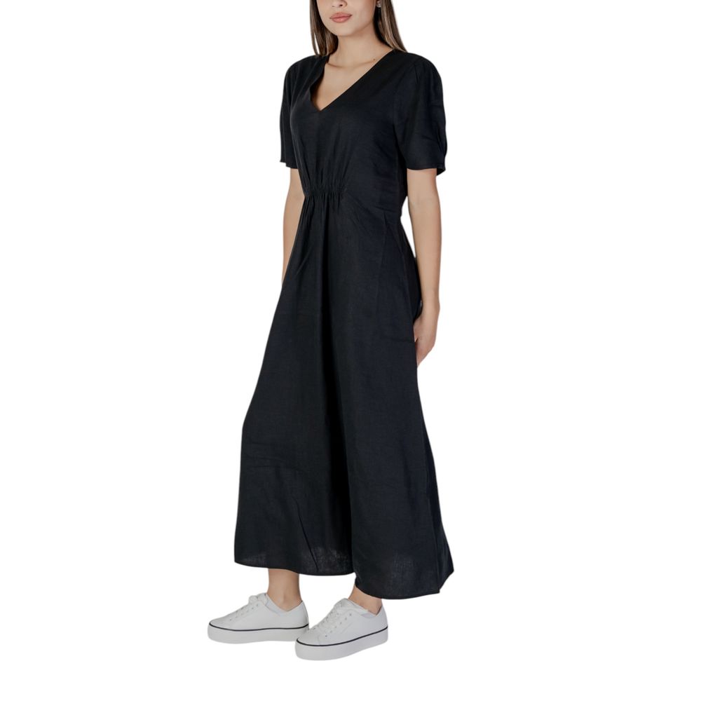 B.Young Black Linen Long $214.00 B.Young Luzworld