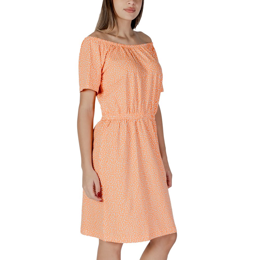 B.Young Orange Cotton Short $144.00 B.Young Luzworld