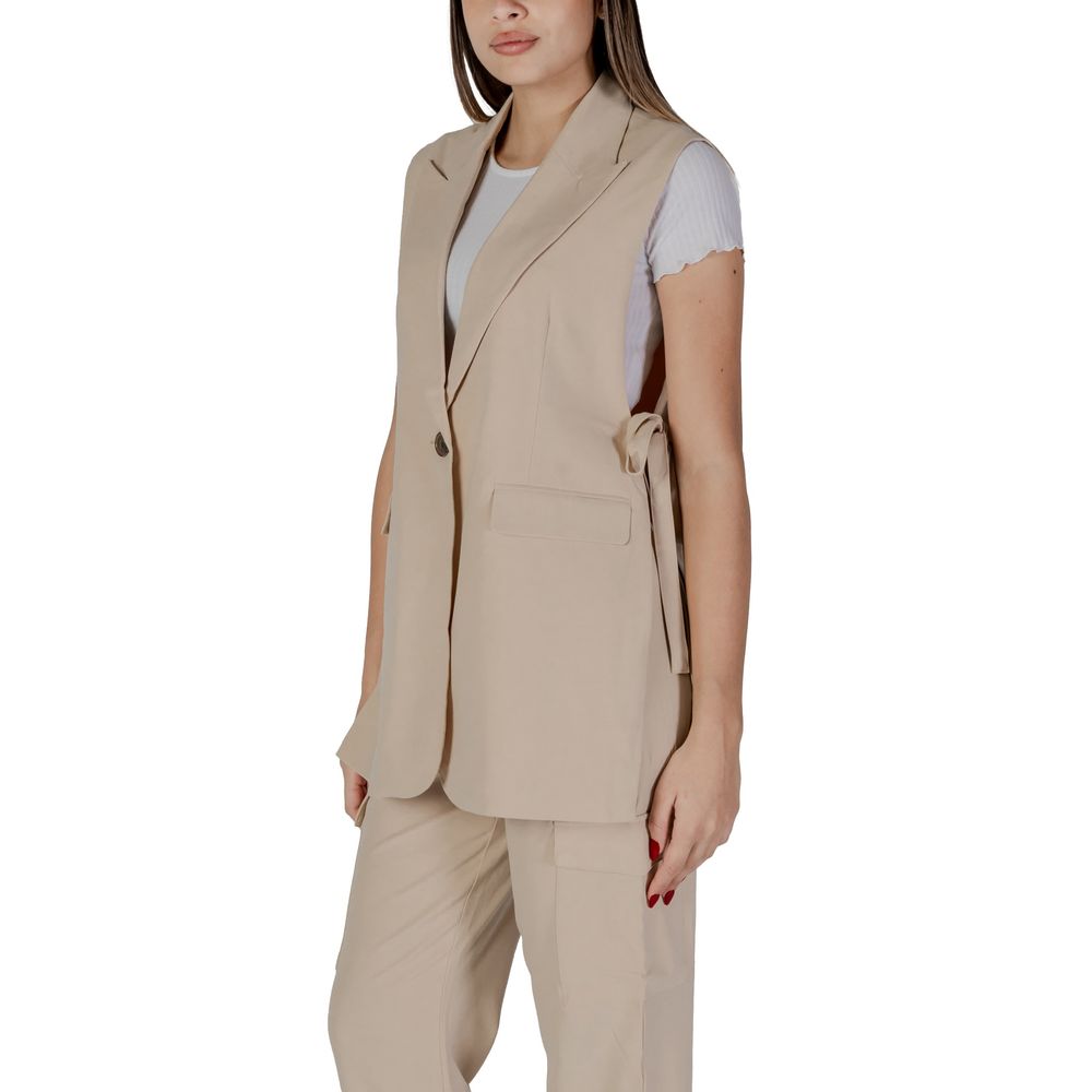 B.Young Beige Polyester Waistcoat $185.00 B.Young Luzworld
