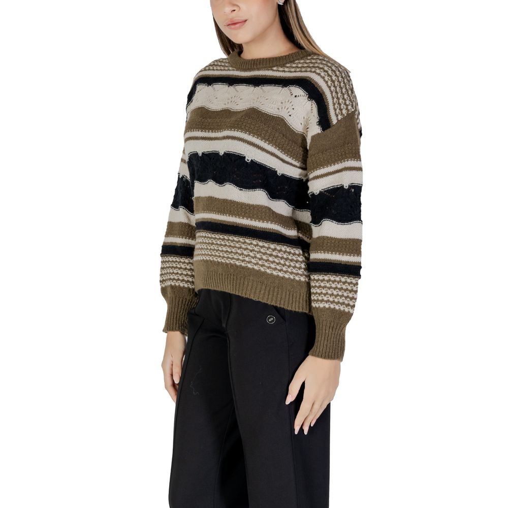 ICHI Green Recycled Polyester Sweater $144.00 ICHI Luzworld