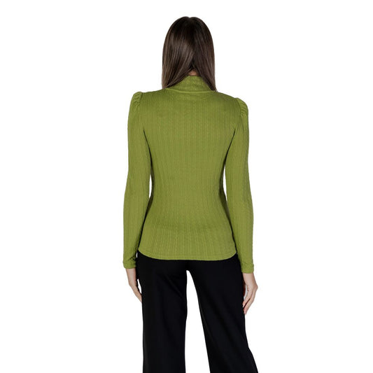 B.Young Green Polyester Long Sleeve $118.00 B.Young Luzworld