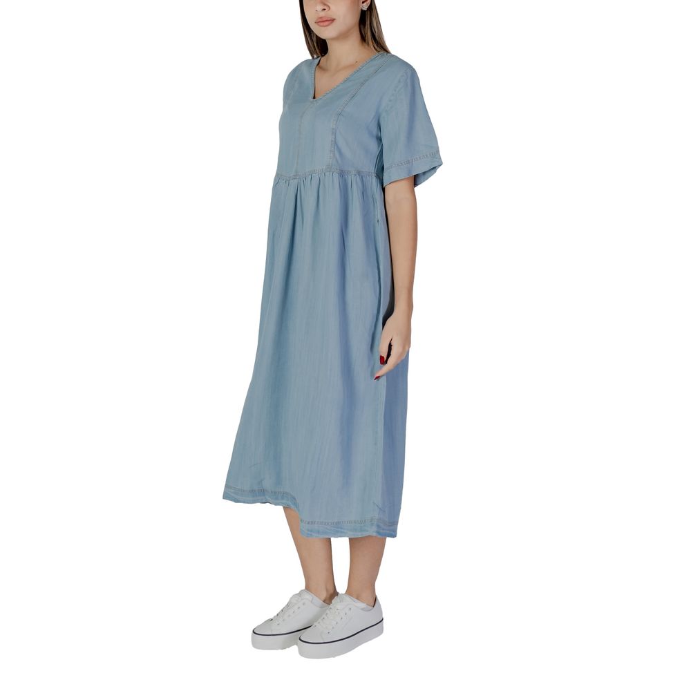 B.Young Light Blue Cotton Long $185.00 B.Young Luzworld