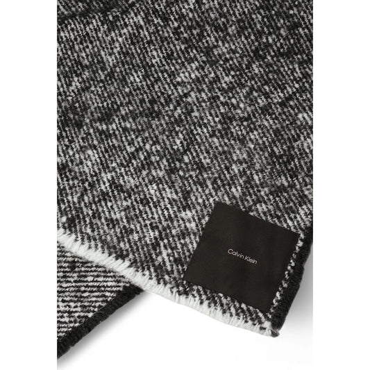 Calvin Klein Black And White Polyester Scarf $166.00 Calvin Klein Luzworld