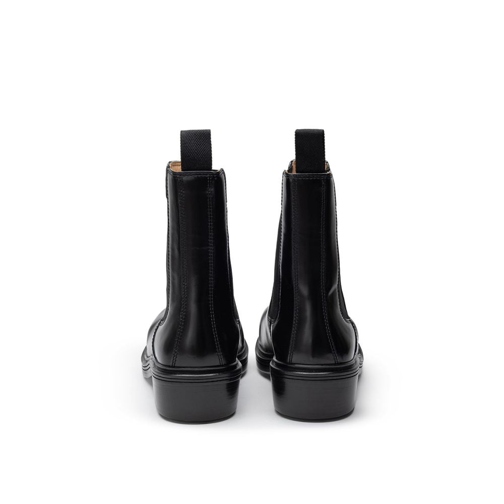 Bottega Veneta Black Leather Boot $2363.00 Bottega Veneta Luzworld