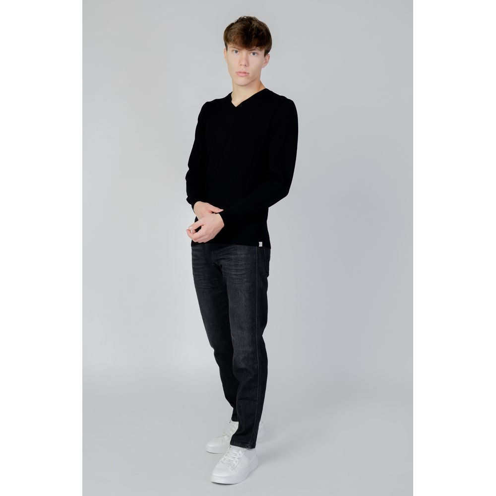 Liu Jo Black Wool Sportswear $209.00 Liu Jo Luzworld