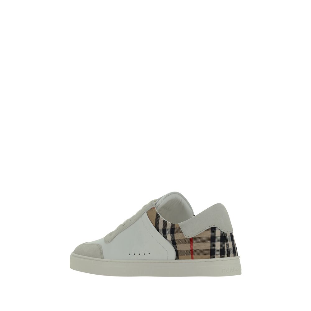 Burberry Stevie Sneakers $1239.00 Burberry Luzworld
