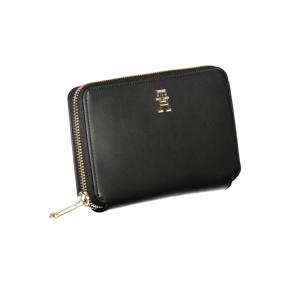 Tommy Hilfiger Black Polyethylene Wallet $190.00 Tommy Hilfiger Luzworld