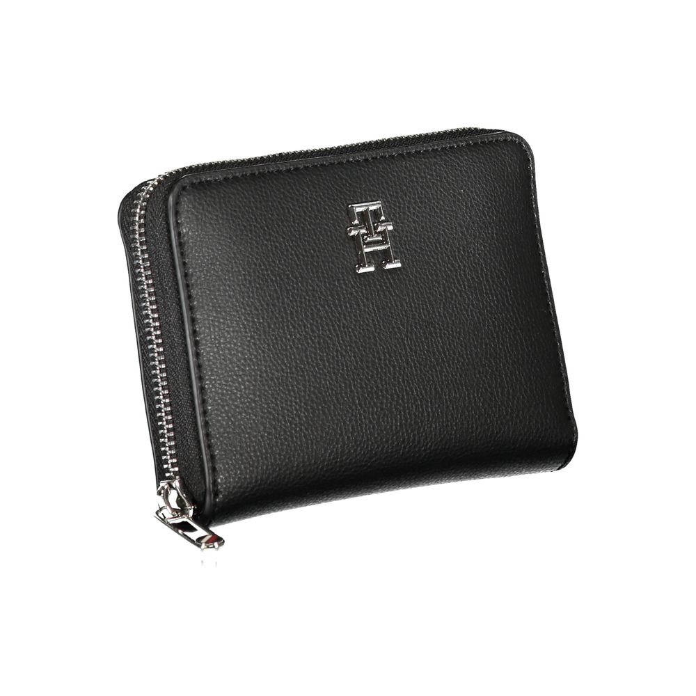 Tommy Hilfiger Elegant Black Zip Wallet with Multiple Compartments $182.00 Tommy Hilfiger Luzworld
