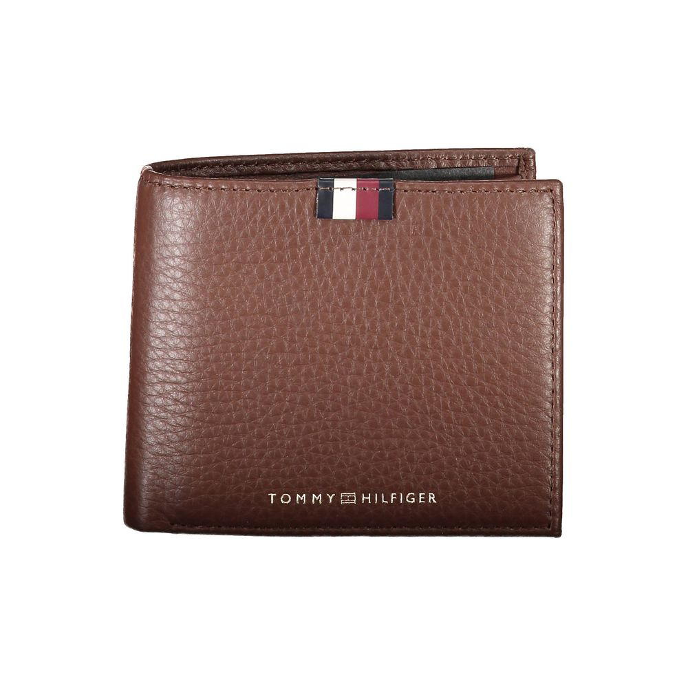 Tommy Hilfiger Brown Leather Wallet $214.00 Tommy Hilfiger Luzworld
