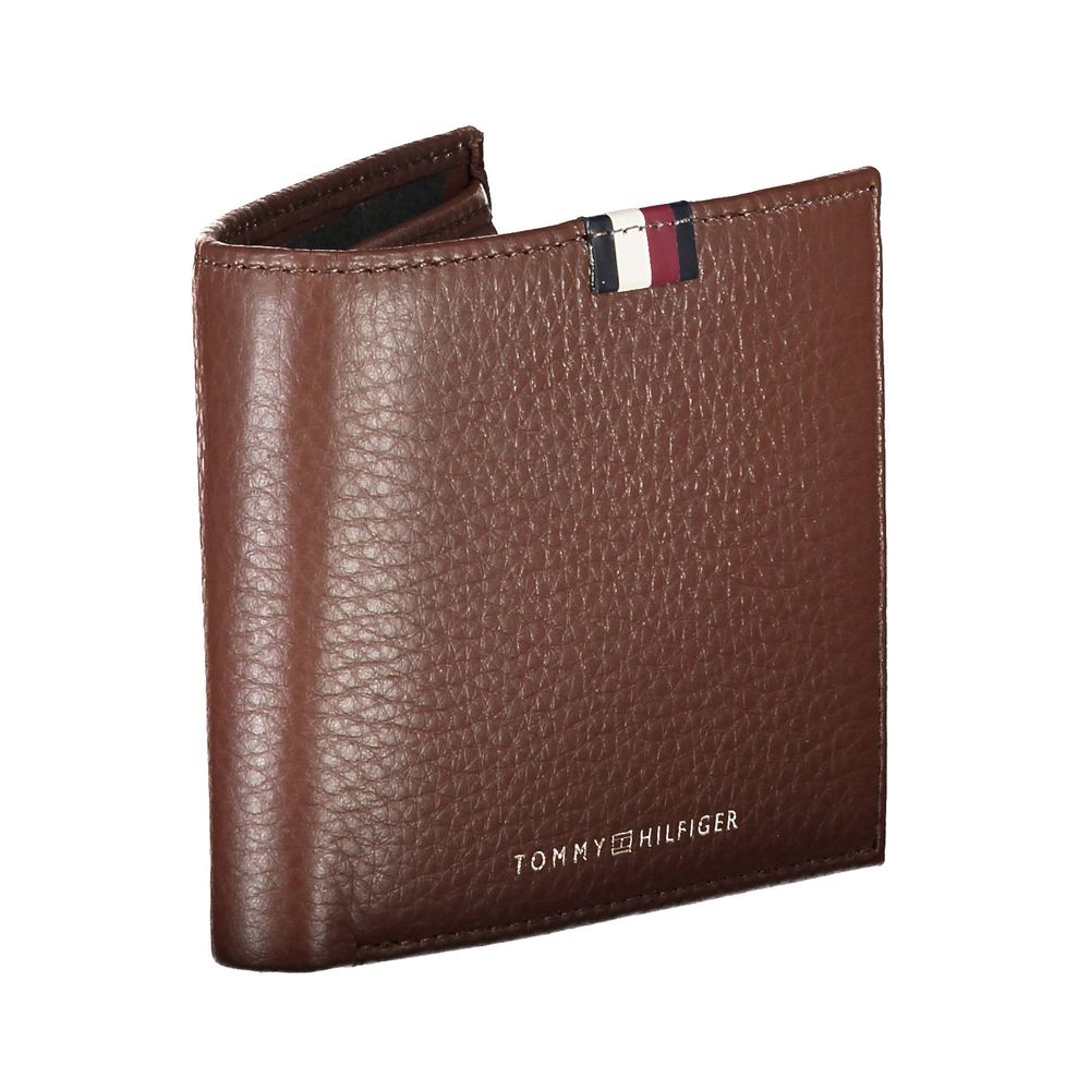 Tommy Hilfiger Brown Leather Wallet $214.00 Tommy Hilfiger Luzworld