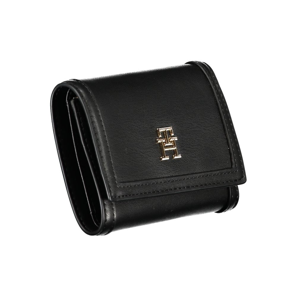 Tommy Hilfiger Black Polyethylene Wallet $198.00 Tommy Hilfiger Luzworld