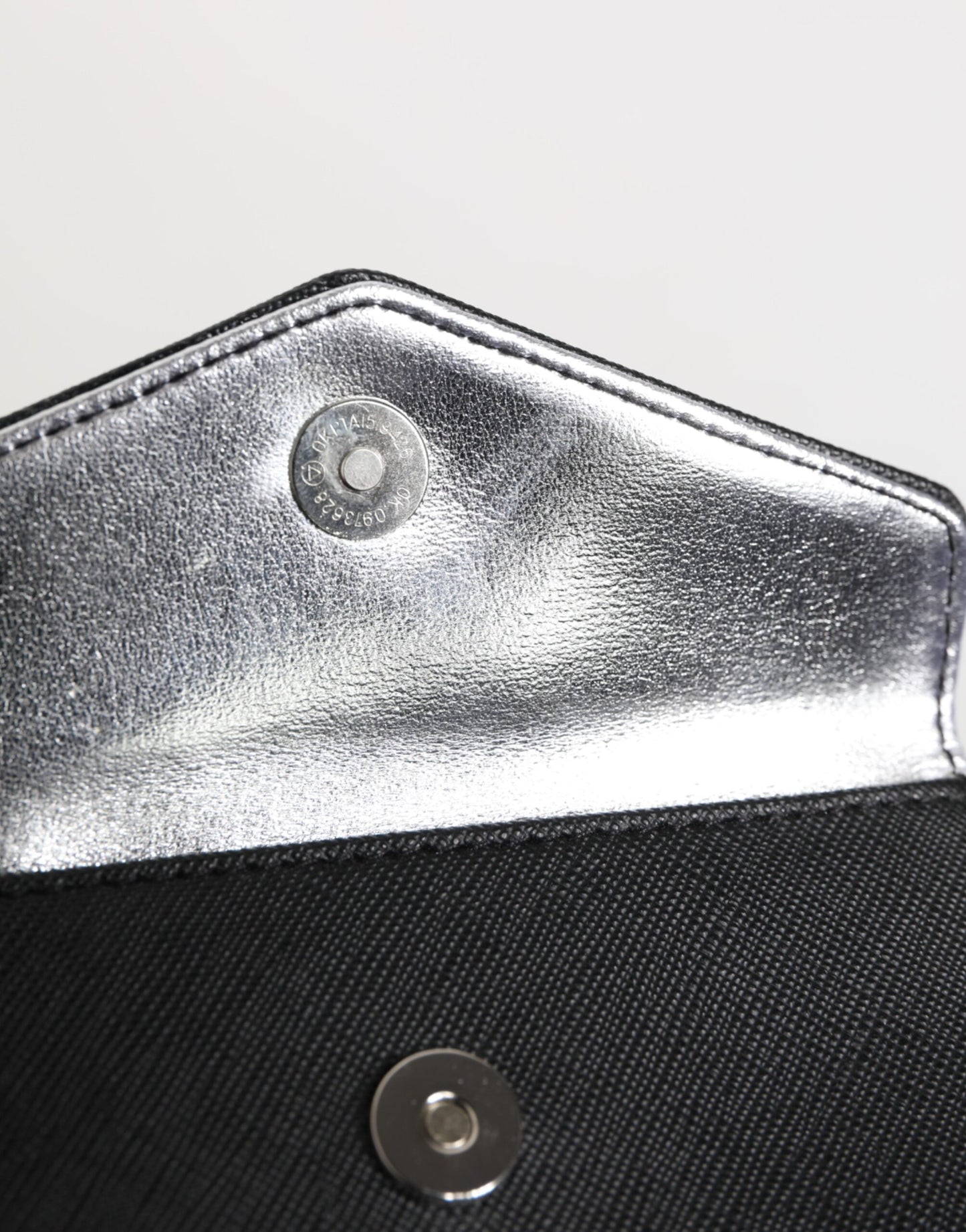 Michael Kors Black Saffiano Leather Envelope Holder Men's Accessory Wallet $552.00 Michael Kors Luzworld