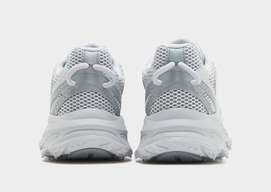 Lacoste L003 Neo Grey