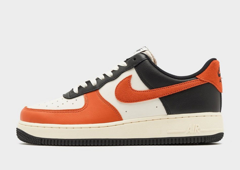 Nike Air Force 1 '07 Black & Orange