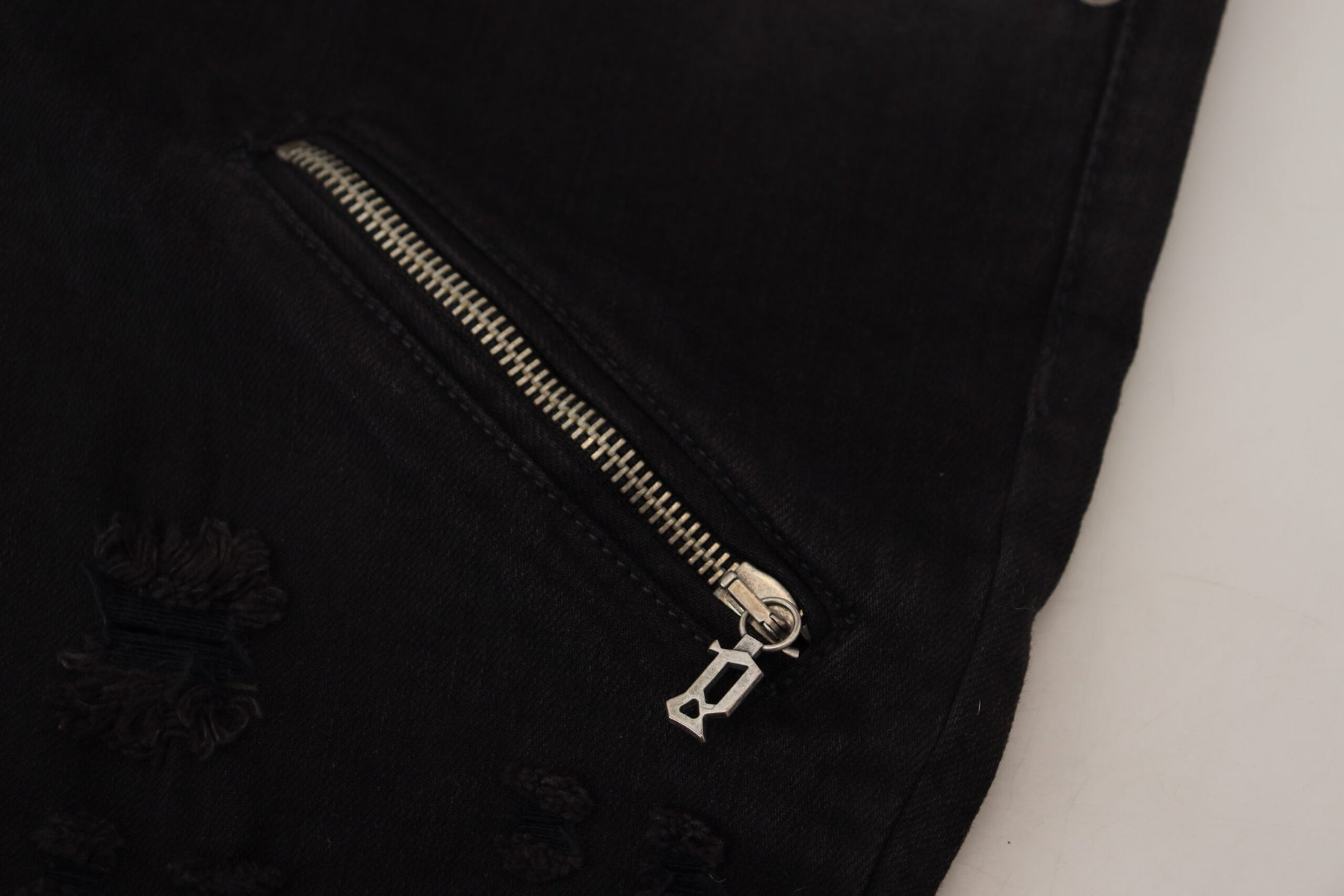 John Galliano Black Cotton Mid Waist Skinny Slim Fit Denim Jeans $726.00 John Galliano Luzworld