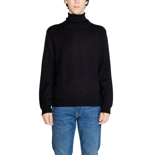 Armani Exchange Black Cotton Turtleneck $243.00 Armani Exchange Luzworld
