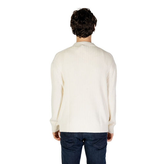 Calvin Klein Jeans Cream Cotton Sweater $200.00 Calvin Klein Jeans Luzworld