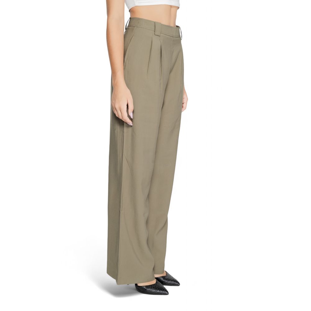 Morgan De Toi Green Cotton Pant $157.00 Morgan De Toi Luzworld