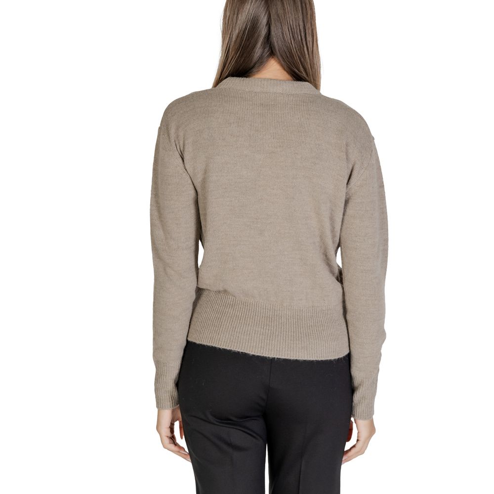 Alviero Martini Prima Classe Beige Polyester Sweater $302.00 Alviero Martini Prima Classe Luzworld