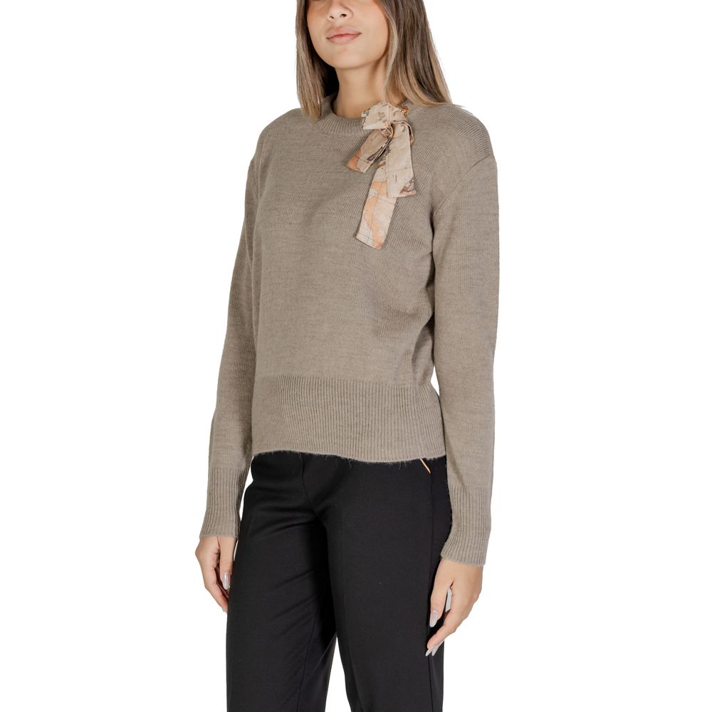 Alviero Martini Prima Classe Beige Polyester Sweater $302.00 Alviero Martini Prima Classe Luzworld