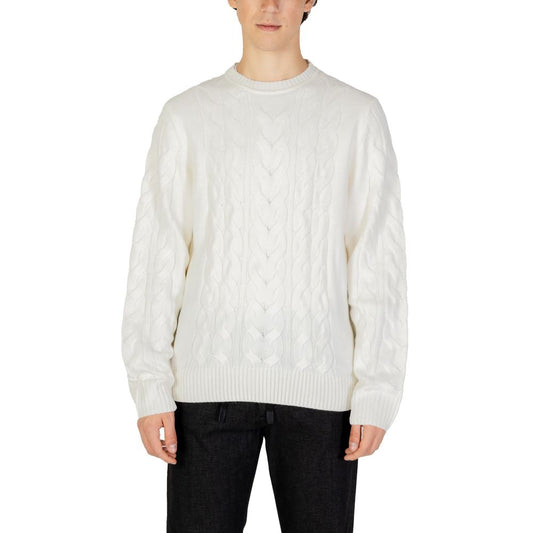 Hamaki-Ho White Marabou Sweater $127.00 Hamaki-Ho Luzworld