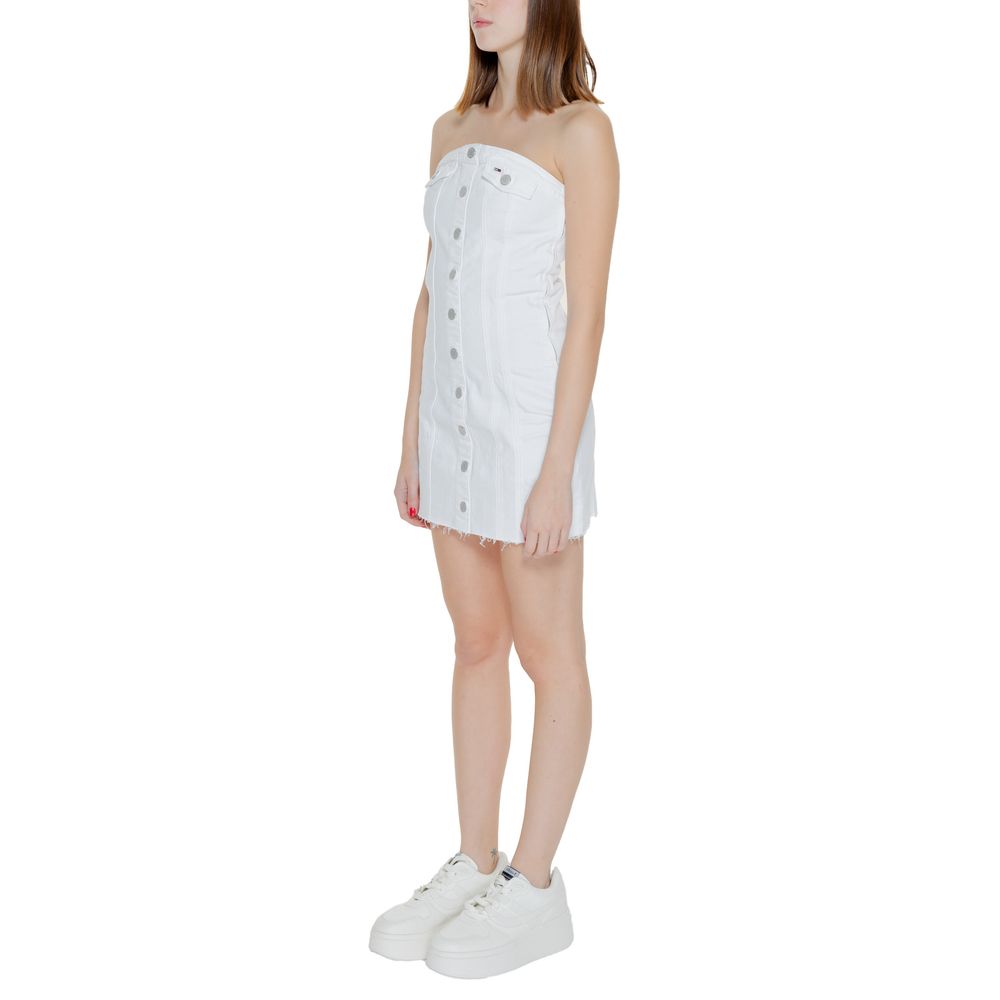 Tommy Hilfiger Jeans White Recycled Cotton Short $256.00 Tommy Hilfiger Jeans Luzworld