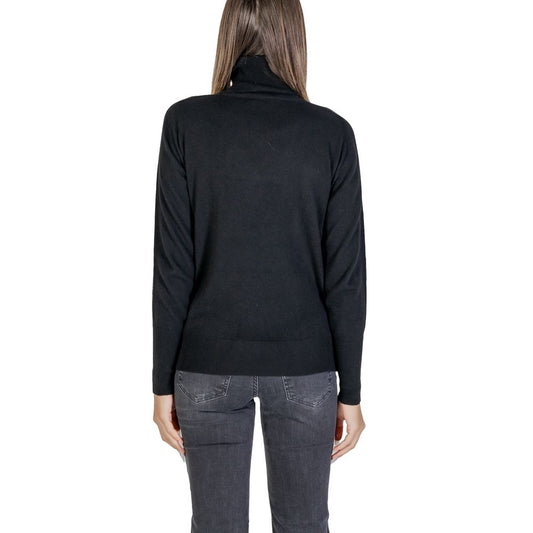 Alviero Martini Prima Classe Black Viscose Turtleneck $292.00 Alviero Martini Prima Classe Luzworld