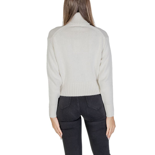 Calvin Klein Jeans Cream Cotton Sweater $260.00 Calvin Klein Jeans Luzworld