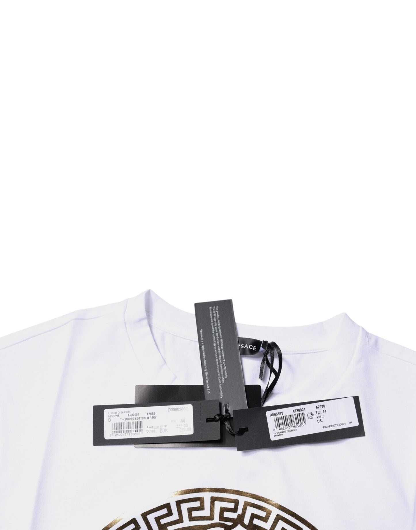 Versace White Medusa Print Cotton Crew Neck T-shirt $550.00 Versace Luzworld