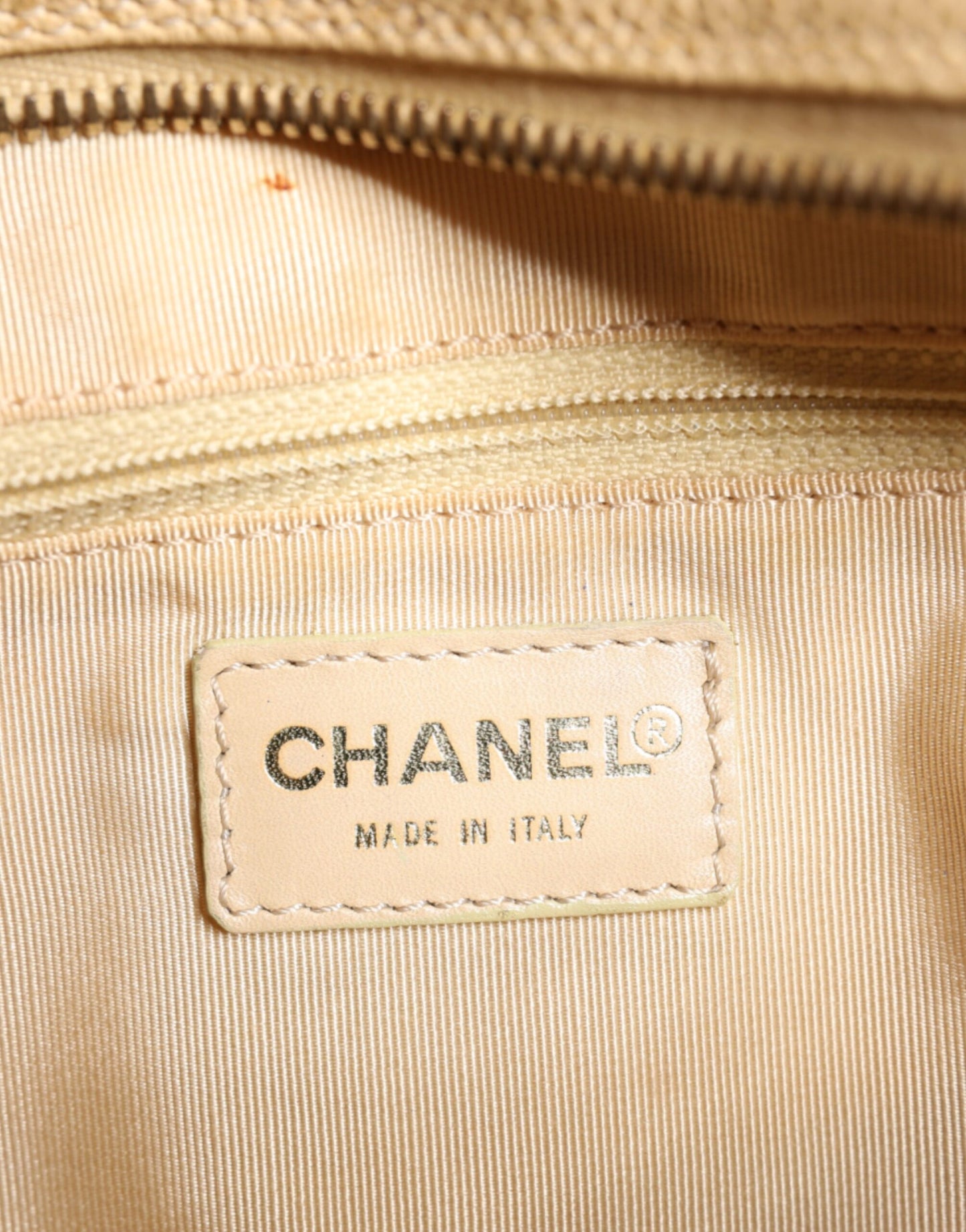 Chanel Beige Caviar De Coco Chain Leather Purse Bag $8739.00 Chanel Luzworld