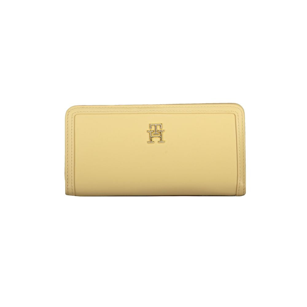 Tommy Hilfiger Beige Polyethylene Wallet $198.00 Tommy Hilfiger Luzworld