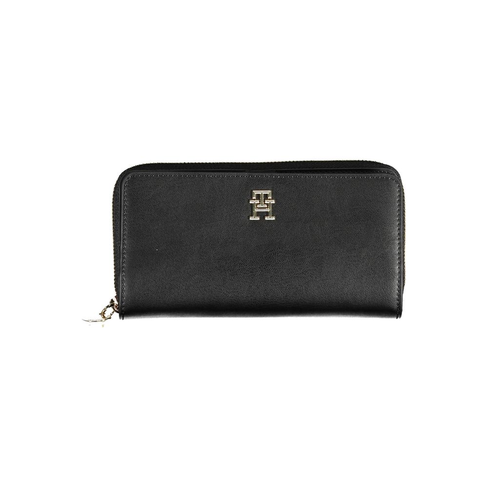 Tommy Hilfiger Black Polyethylene Women Wallet $204.00 Tommy Hilfiger Luzworld