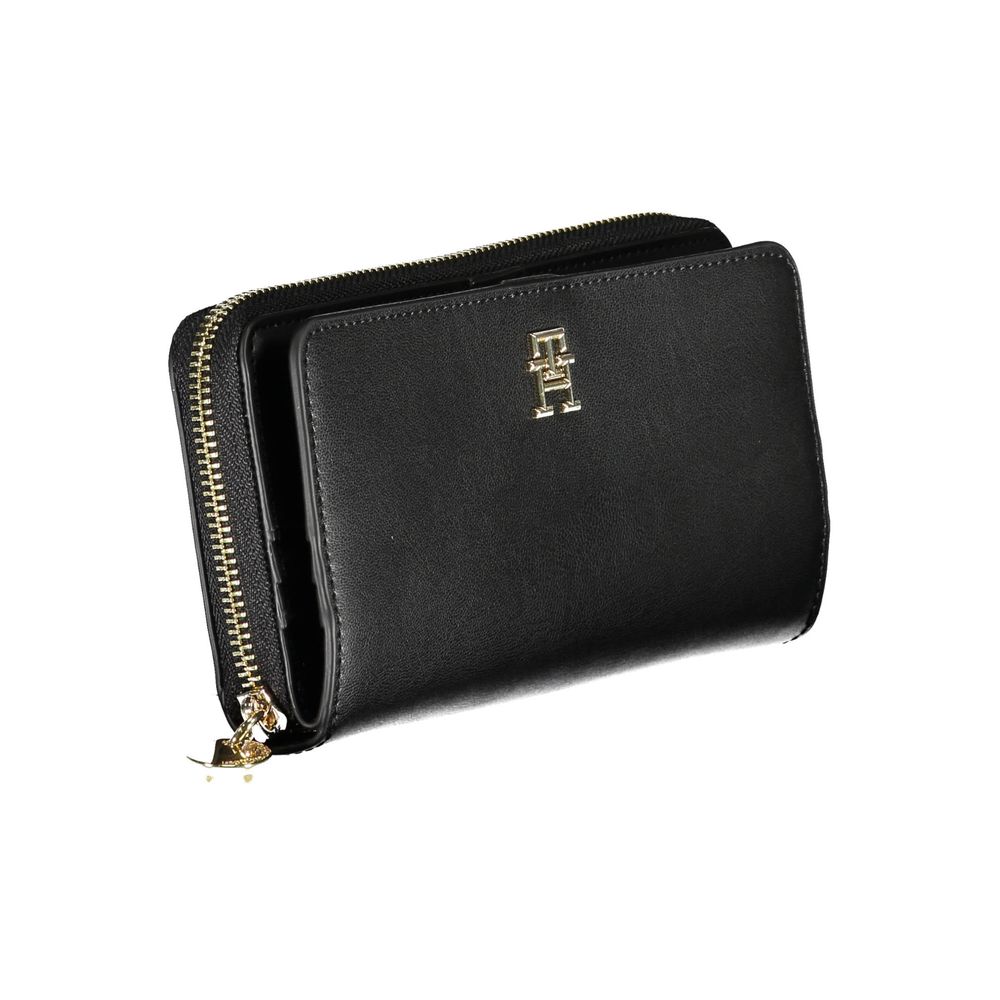 Tommy Hilfiger Black Polyethylene Women Wallet $204.00 Tommy Hilfiger Luzworld