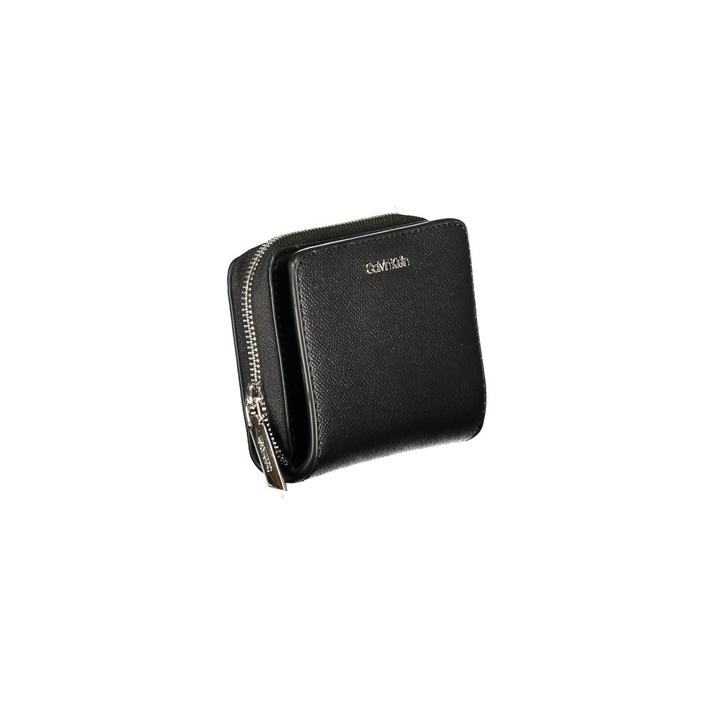 Calvin Klein Black Polyethylene Women Wallet $170.00 Calvin Klein Luzworld