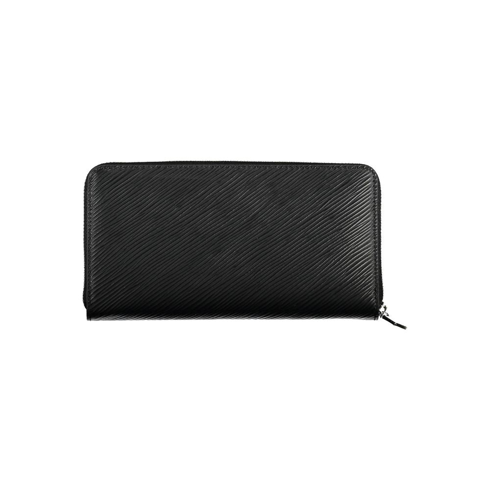 Calvin Klein Black Polyethylene Wallet $199.00 Calvin Klein Luzworld