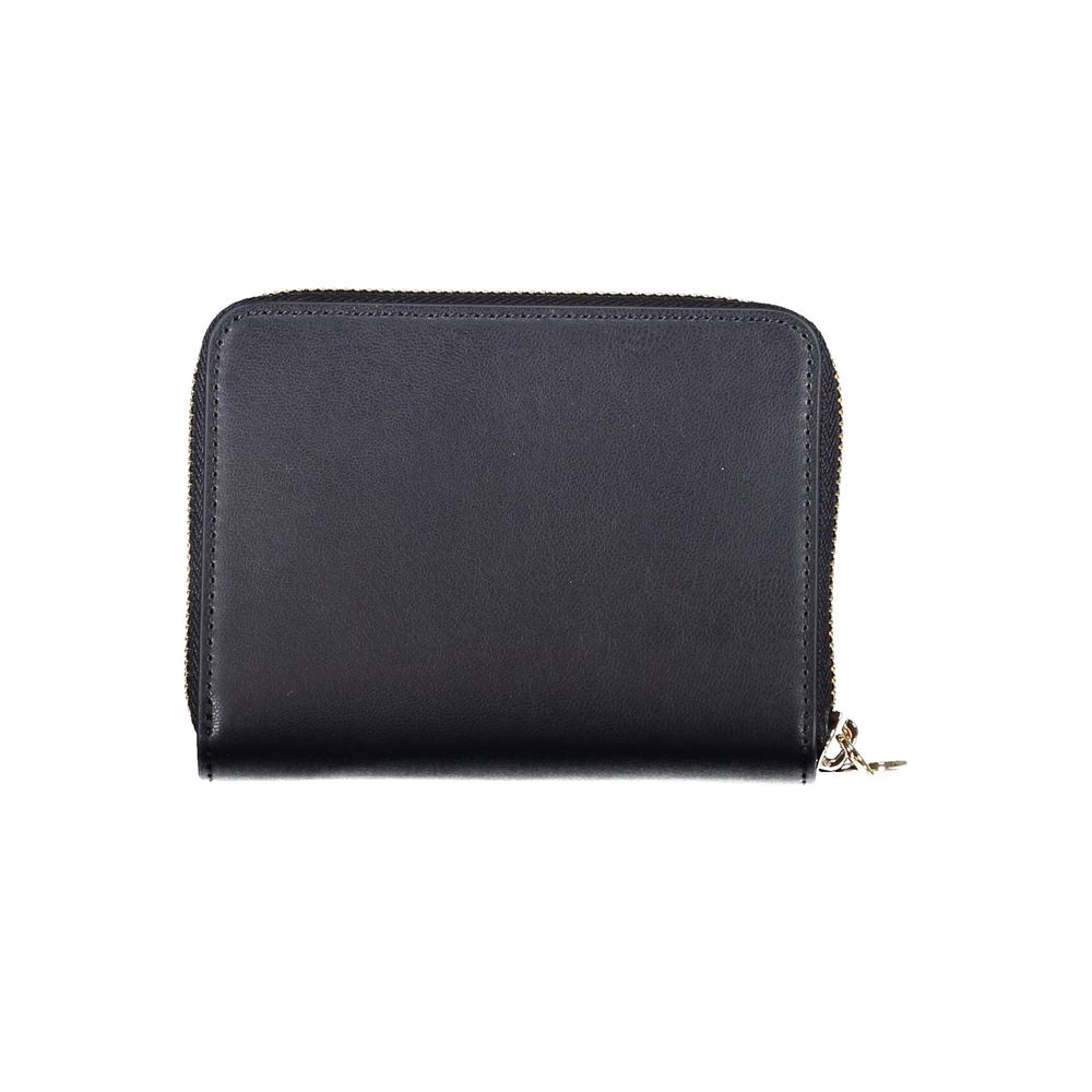 Tommy Hilfiger Blue Polyethylene Wallet $181.00 Tommy Hilfiger Luzworld