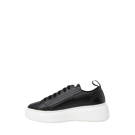 Armani Exchange Black Artificial Leather Sneaker $347.00 Armani Exchange Luzworld