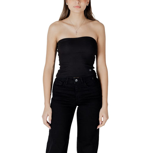 Calvin Klein Jeans Black Recycled Cotton Top $133.00 Calvin Klein Jeans Luzworld