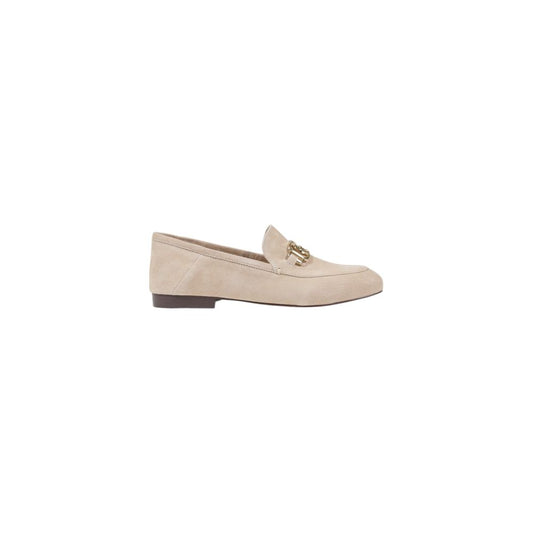 Guess Beige Leather Platform $297.00 Guess Luzworld