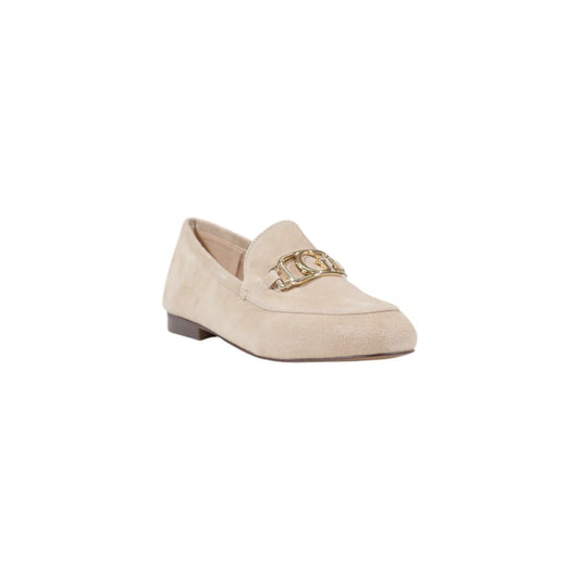 Guess Beige Leather Platform $297.00 Guess Luzworld