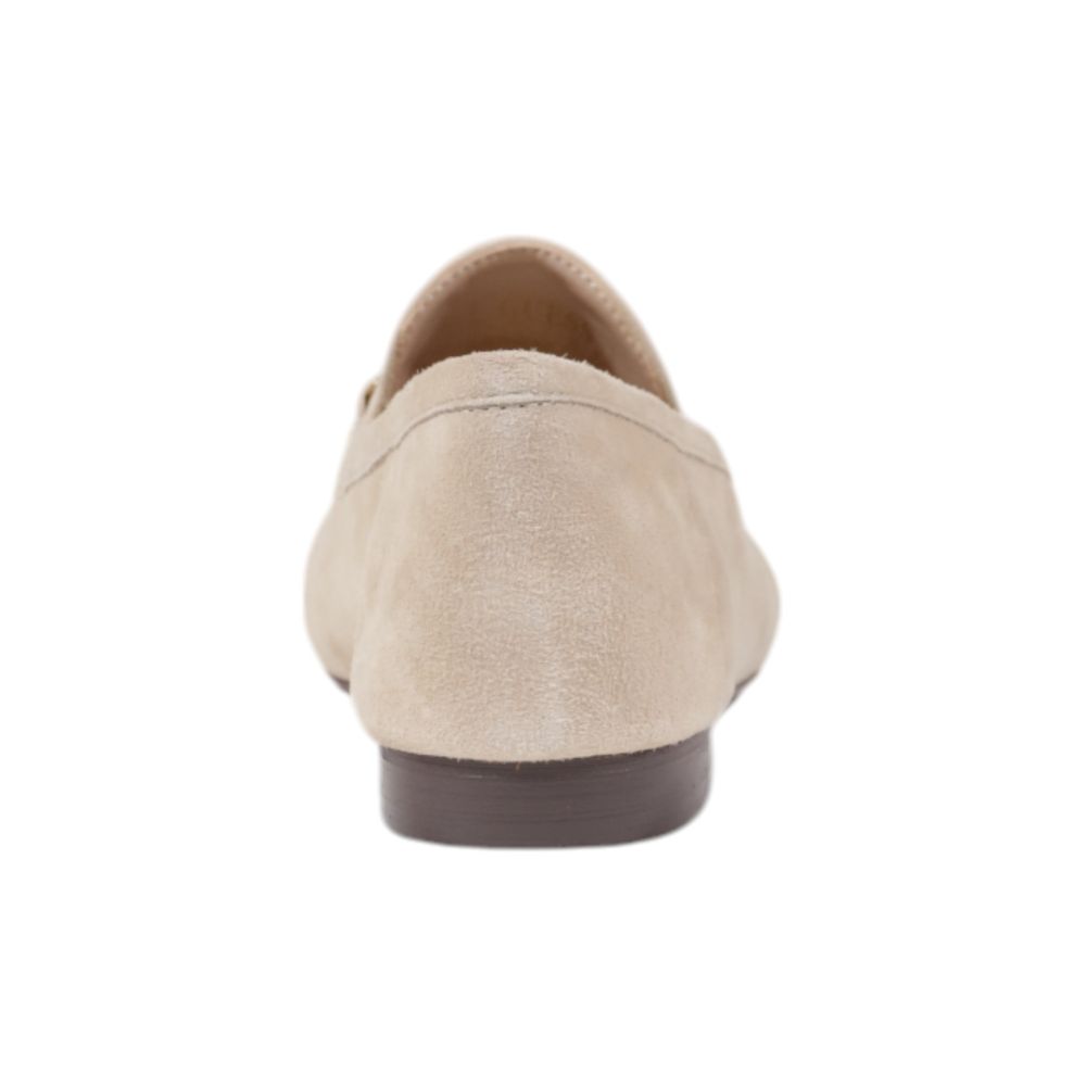 Guess Beige Leather Platform $297.00 Guess Luzworld