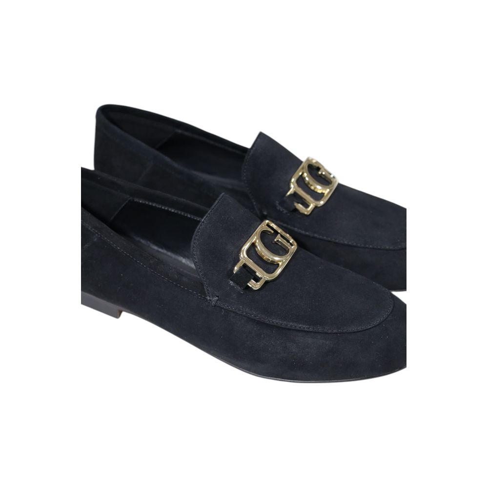 Guess Black Leather Platform $297.00 Guess Luzworld