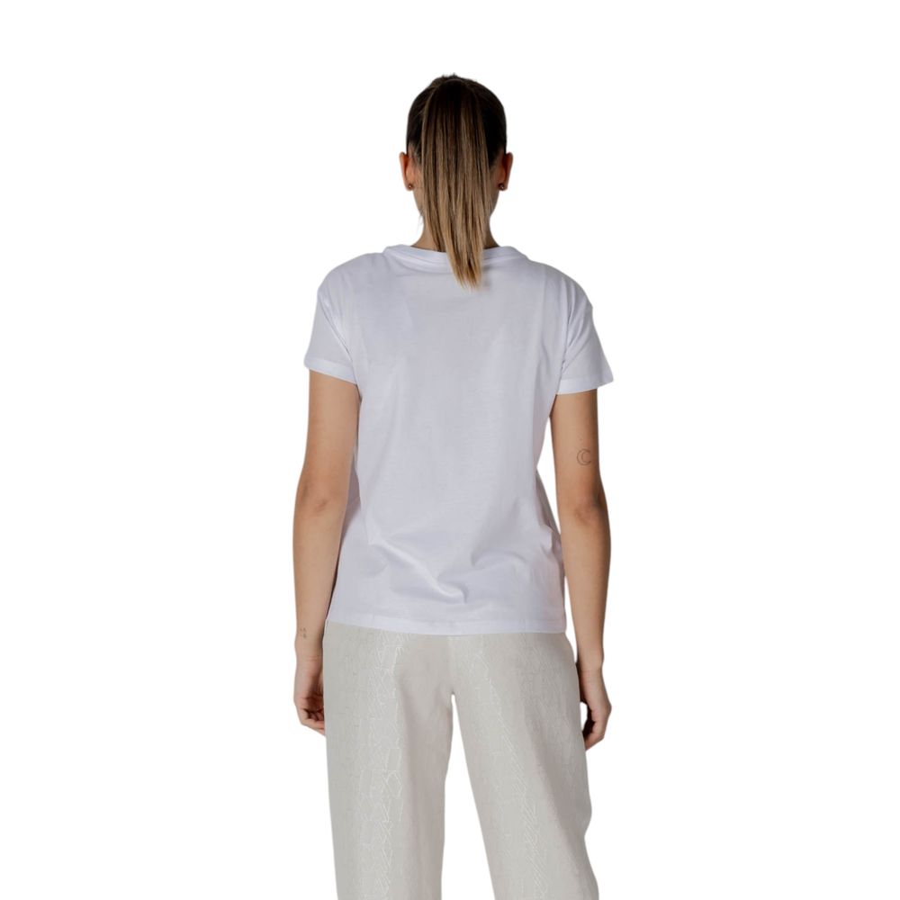 Armani Exchange White Cotton T-Shirt $151.00 Armani Exchange Luzworld